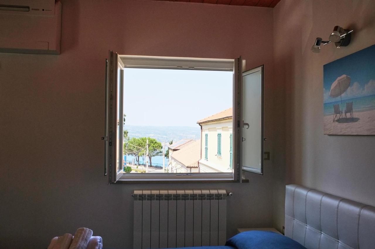 Residence Nina Pizzo  Buitenkant foto