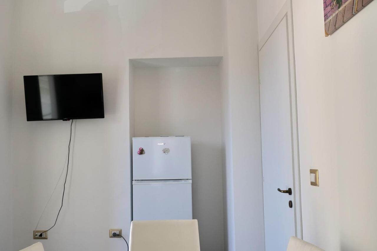 Residence Nina Pizzo  Buitenkant foto