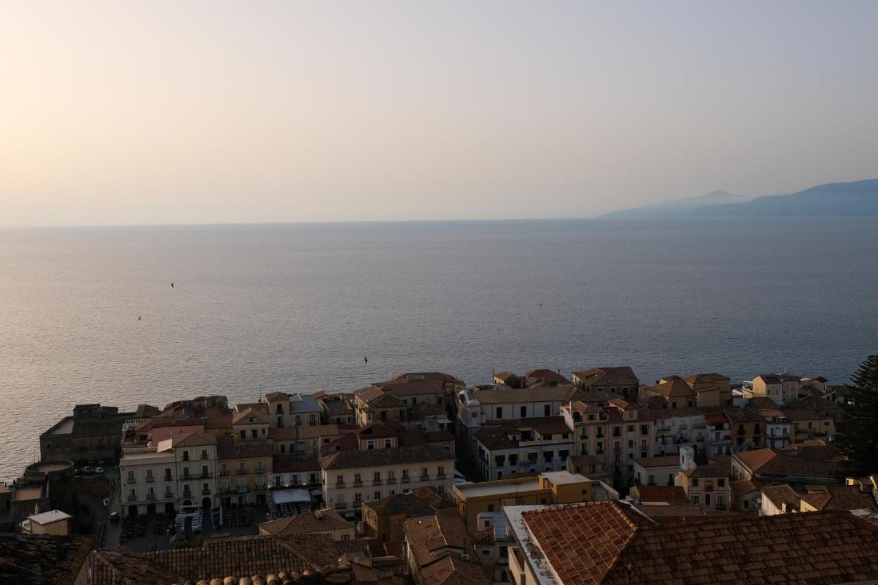 Residence Nina Pizzo  Buitenkant foto
