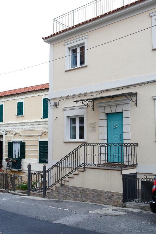 Residence Nina Pizzo  Buitenkant foto